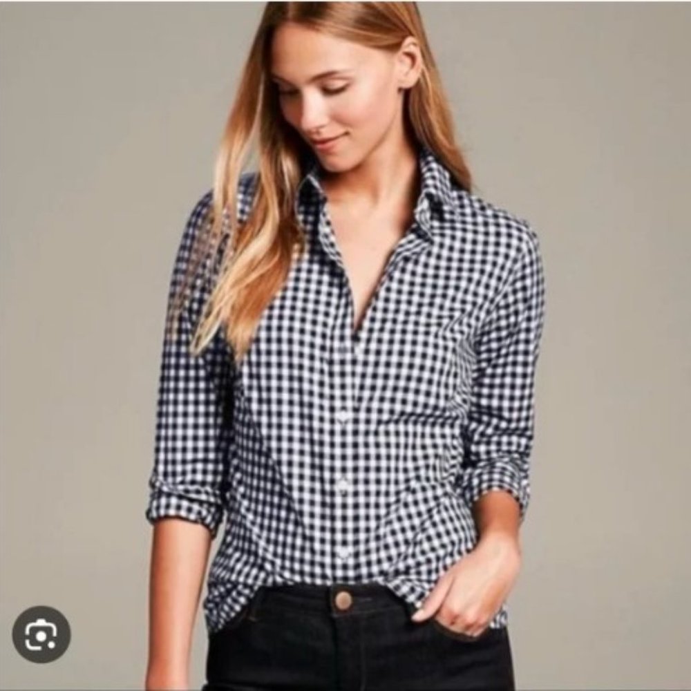 Classic Black & White Gingham Button-Down Shirt - Women's Top